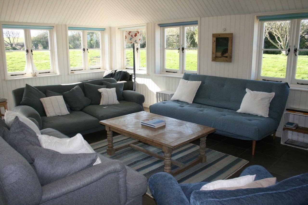 Greystone Cottage - Sea Views, Short Stroll To A Beautiful Sandy Beach Brook  ภายนอก รูปภาพ