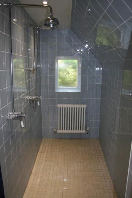Greystone Cottage - Sea Views, Short Stroll To A Beautiful Sandy Beach Brook  ภายนอก รูปภาพ